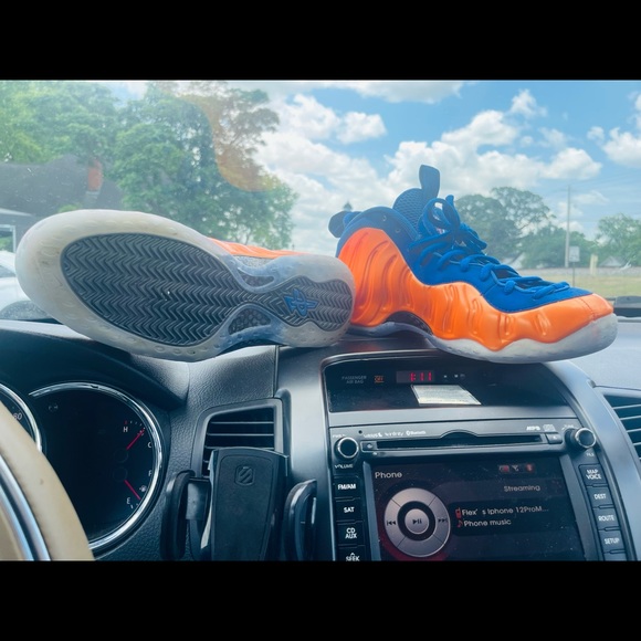 Nike Air Foamposite One
Knicks - Picture 3 of 7